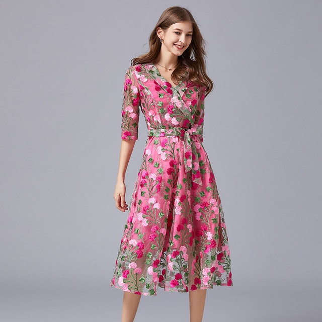 Evening Dress Embroidered Lace Dress French New V-neck Banquet Party Brand Small Dress Women's Daily Versatile Curvy Sexy Dress