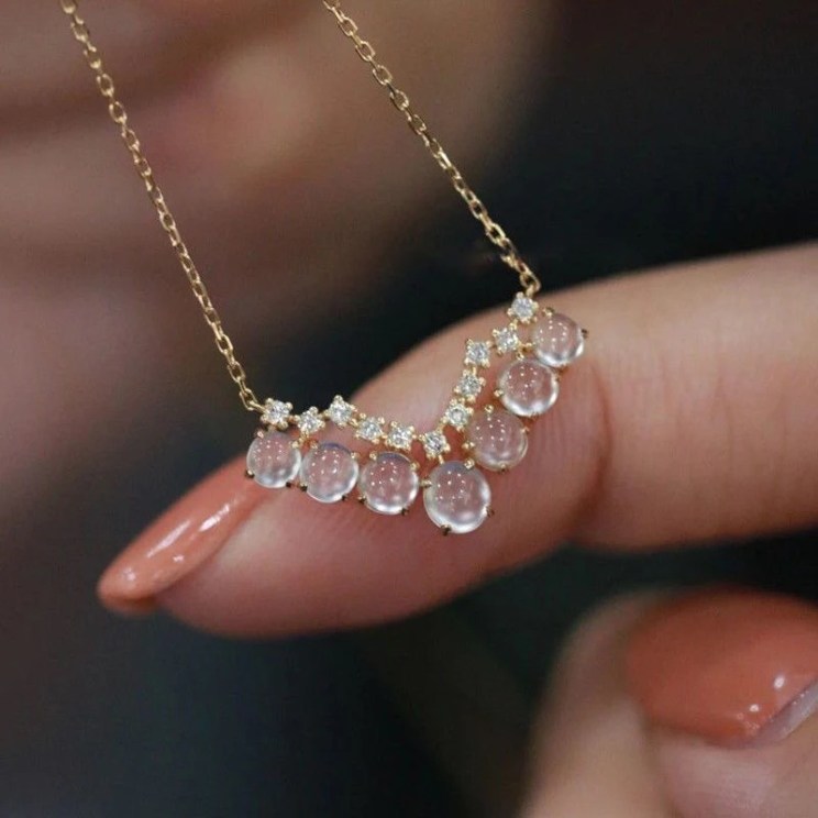 Natural Jade Chalcedony White Bead Small V-shaped necklaces Pendant Fashion Light Luxury clavicle chain Banquet jewelry